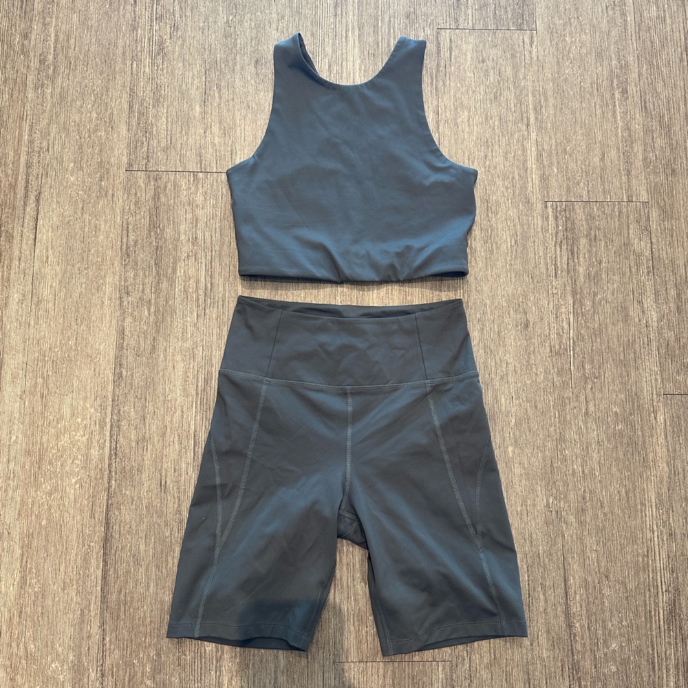 Girlfriend Collective Set